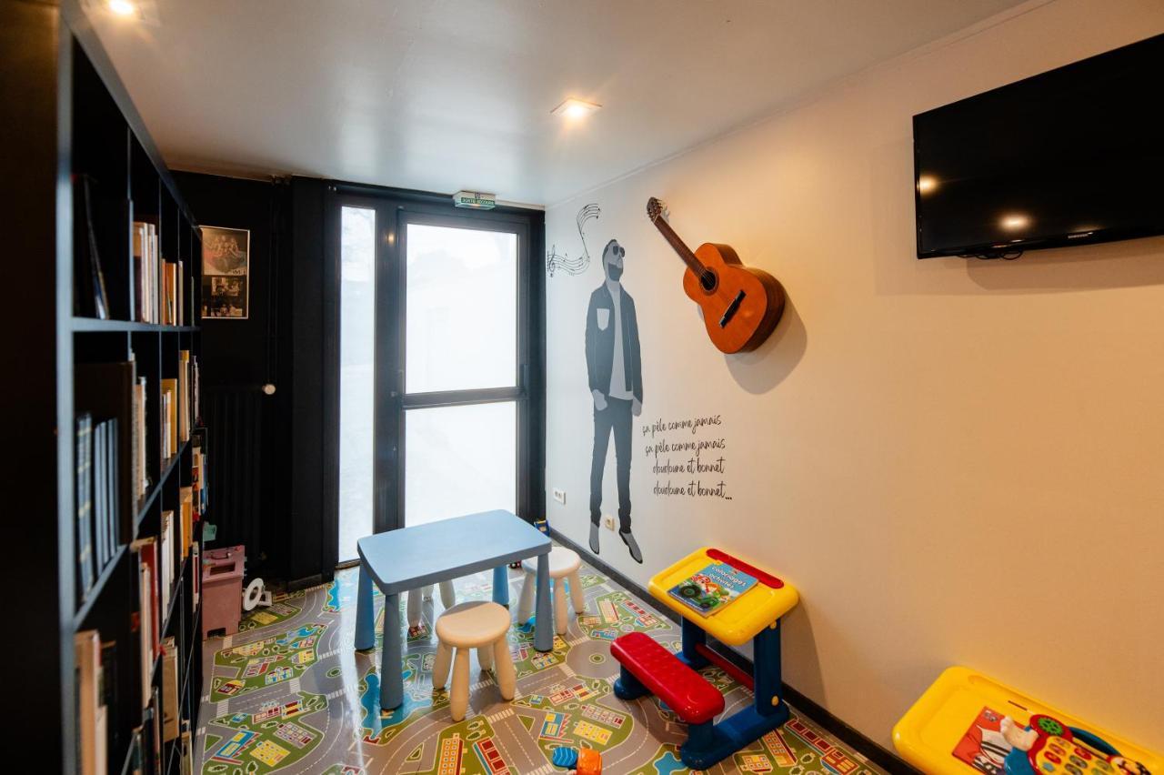 Logis Hotel Restaurant Des Acacias Lille Neuville En Ferrain نيوفيل-ان-فيرا المظهر الخارجي الصورة